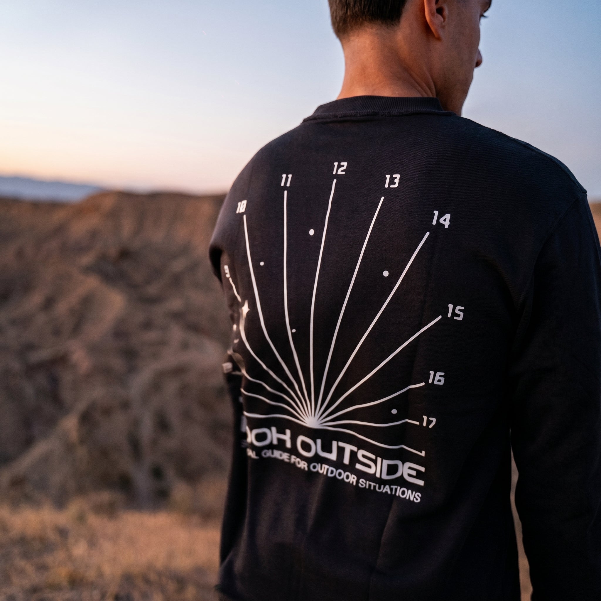Shredded Oversized Tee "LOOK OUTSIDE"
